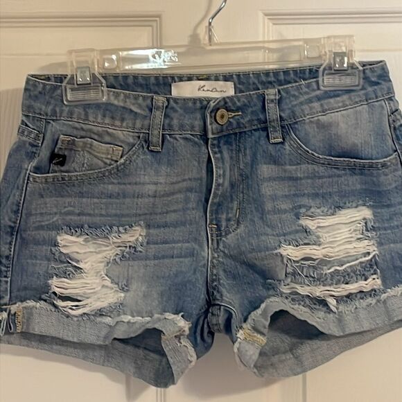 KanCan distressed Jean shorts, Small - Picture 2 of 6